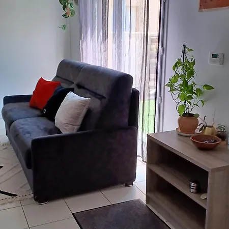 بيت للعطل Le Cocon Du Centre *